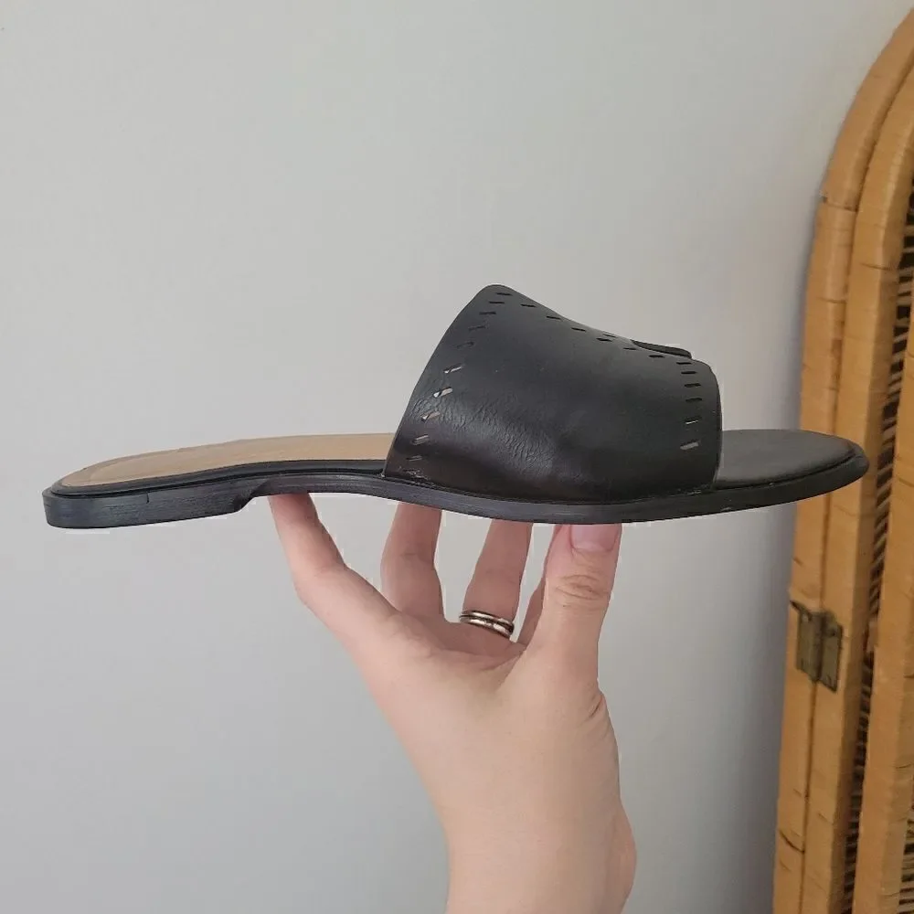 Charming Lady Black Slides 9